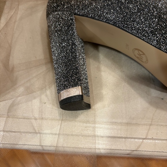 Michael Kors Silver Metallic Bootie, sz 11 (10) - Picture 8 of 10